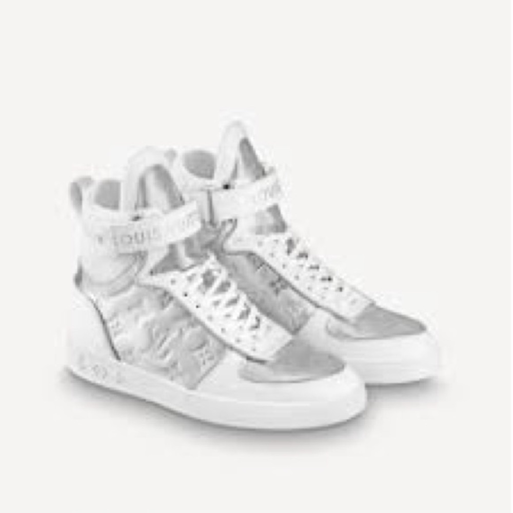 Louis Vuitton Boom Box Sneaker size 35